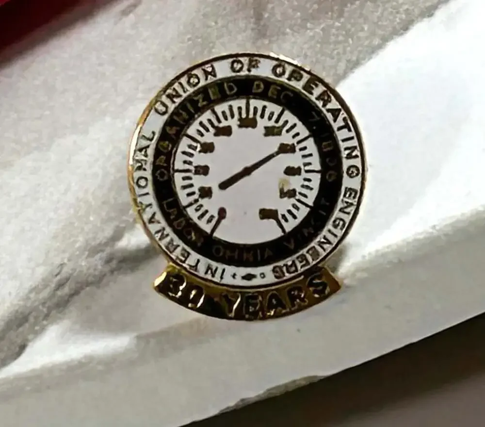 Engineer’s 30 Years Pin
